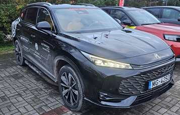 Attēls, kurā ir transportlīdzeklis, sauszemes transportlīdzeklis, ārpus telpām, riepa
</p><p>Mākslīgā intelekta ģenerēts saturs var būt nepareizs.