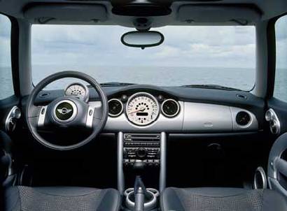 mini_one_d_cockpit.jpg