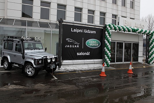 jaguar land rover salons riga bmauto